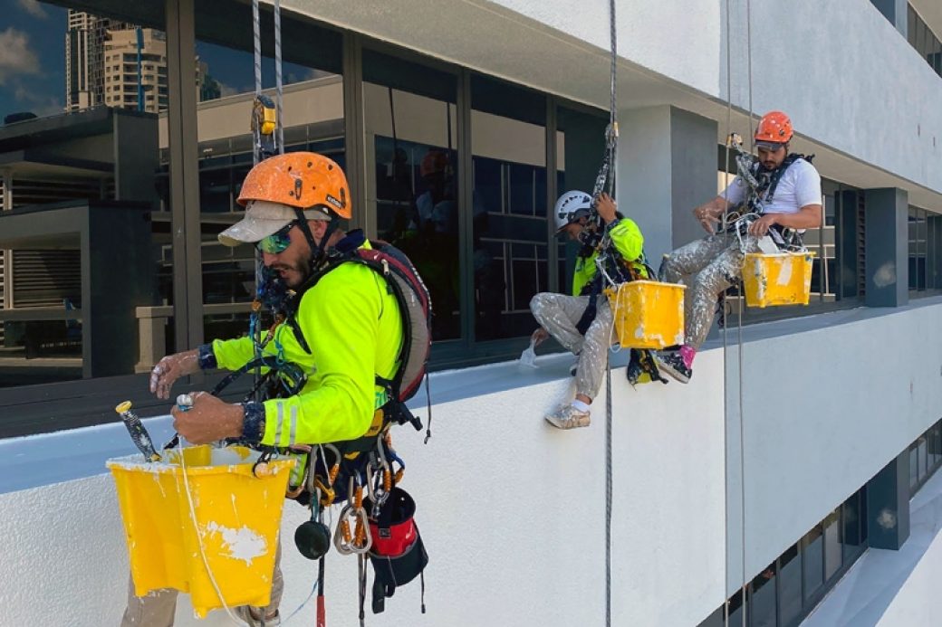 close-up-high-rise-painters-brisbane-wickham-street-773x1030